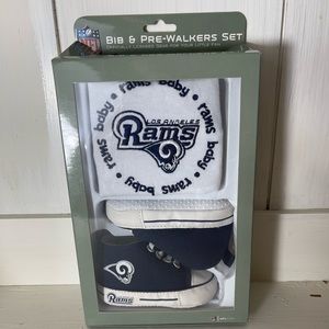 Baby Fanatic 2 piece gift set with Bib and Shoes LA Rams